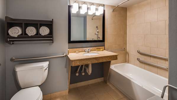  - Best Western Plus Champaign Inn - I-74, Exit 181