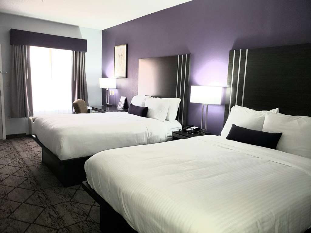 SureStay Plus by Best Western Warner Robins AFB-guestroom-Guest Room,On-Site.jpg