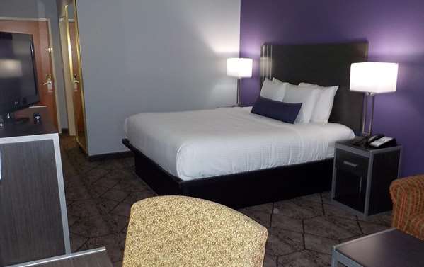  - SureStay Plus Hotel by Best Western AFB Warner Robins