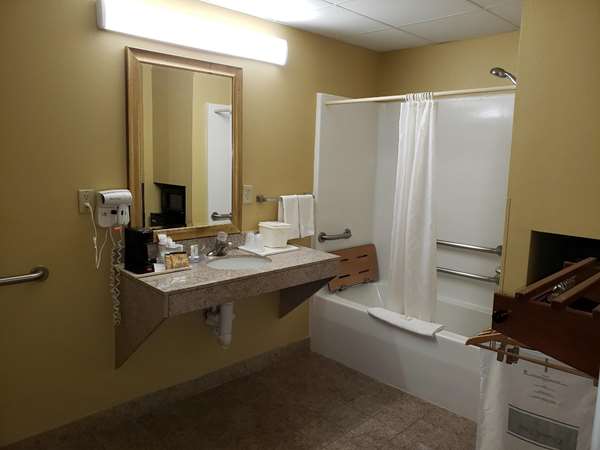  - SureStay Plus Hotel by Best Western AFB Warner Robins