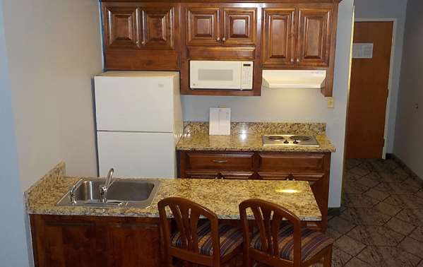 Suite - SureStay Plus Hotel by Best Western AFB Warner Robins