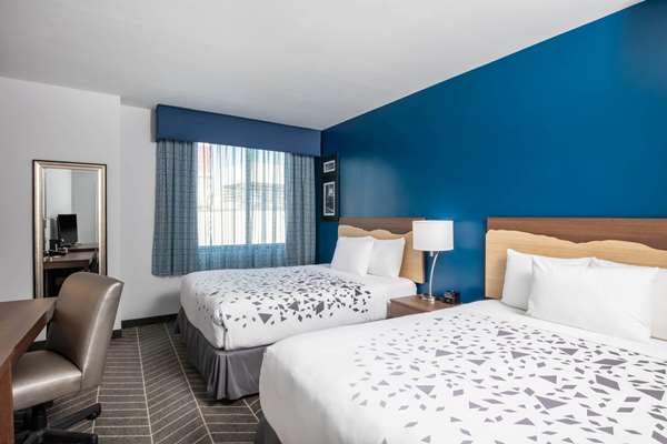  - La Quinta Inn & Suites Long Island City