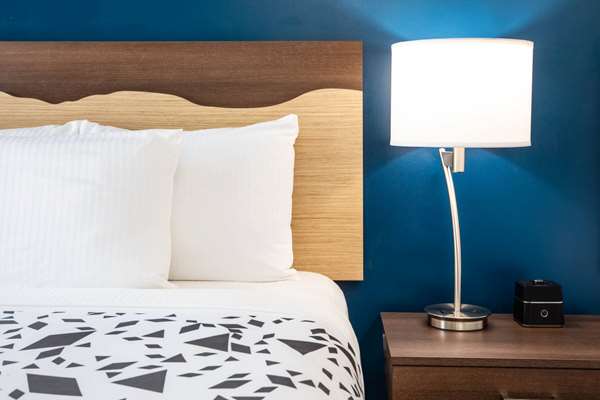  - La Quinta Inn & Suites Long Island City