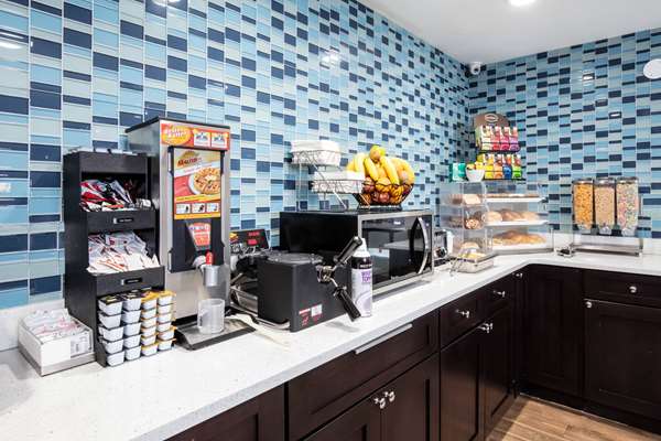  - La Quinta Inn & Suites Long Island City