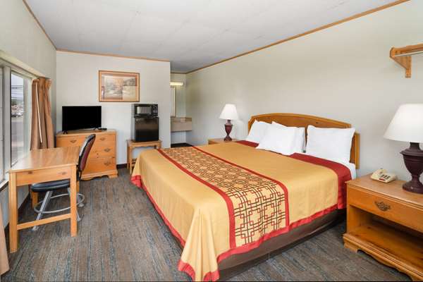  - Travelodge Factory Outlets Pigeon Forge
