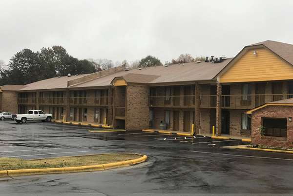 Exterior view - Days Inn King