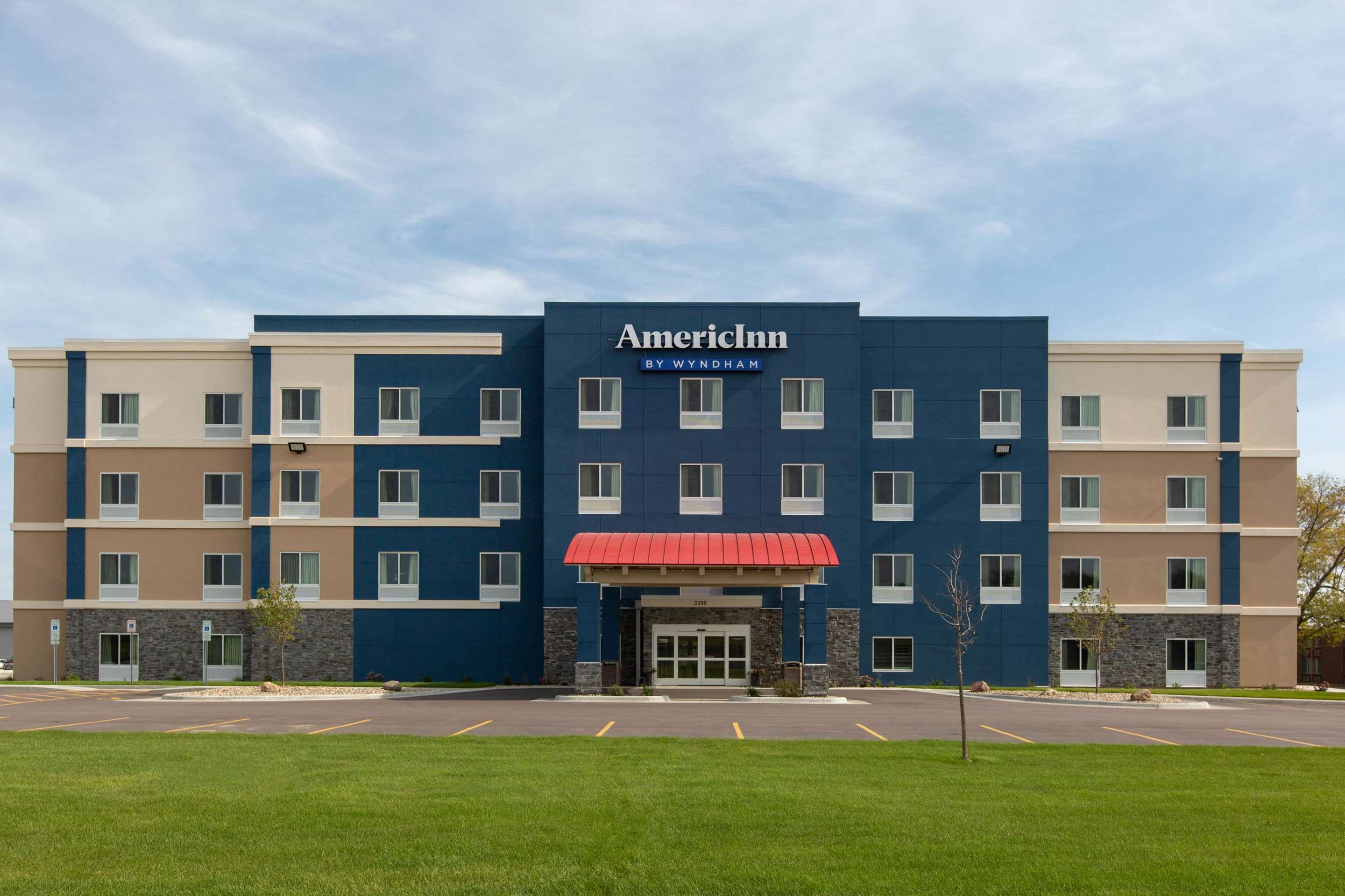 Exterior | AmericInn by Wyndham Sioux Falls North