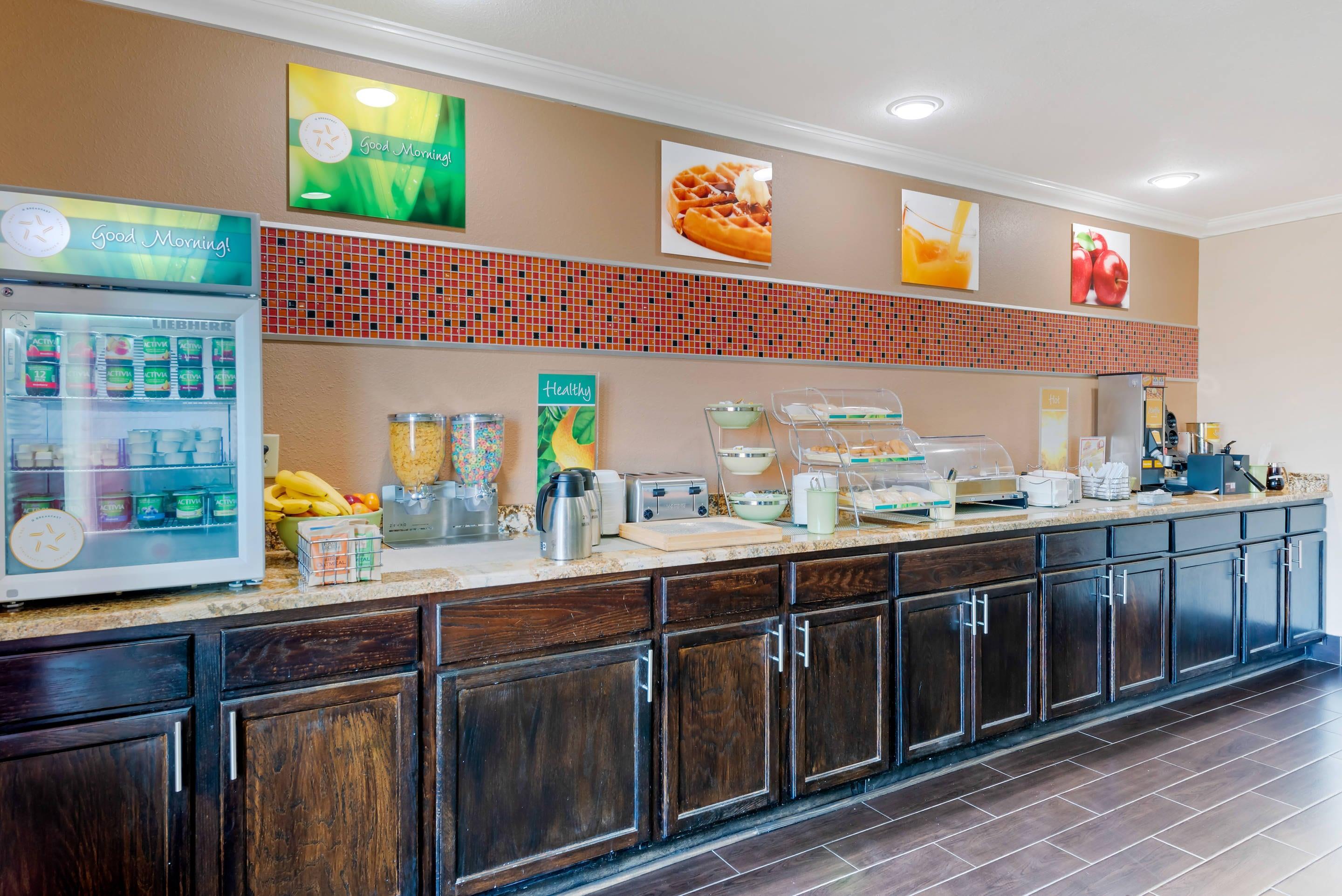 Breakfast counter