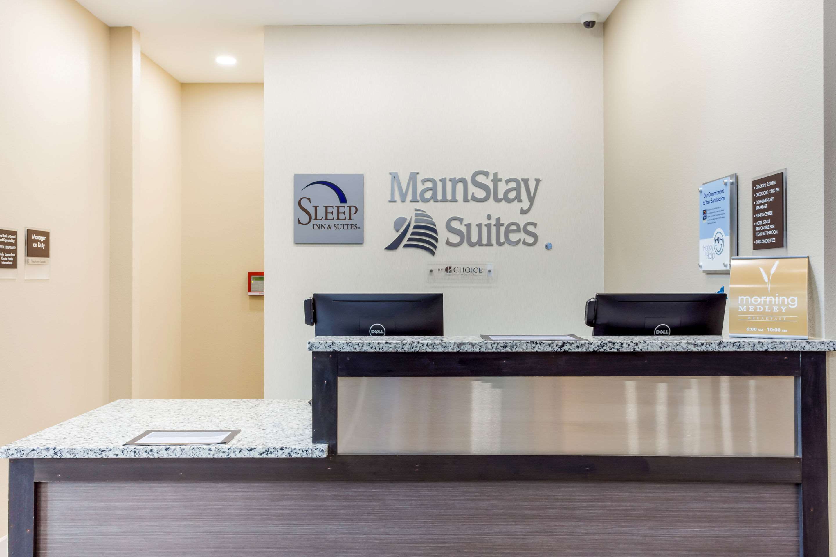 Hotel lobby | MainStay Suites Logan Ohio-Hocking Hills