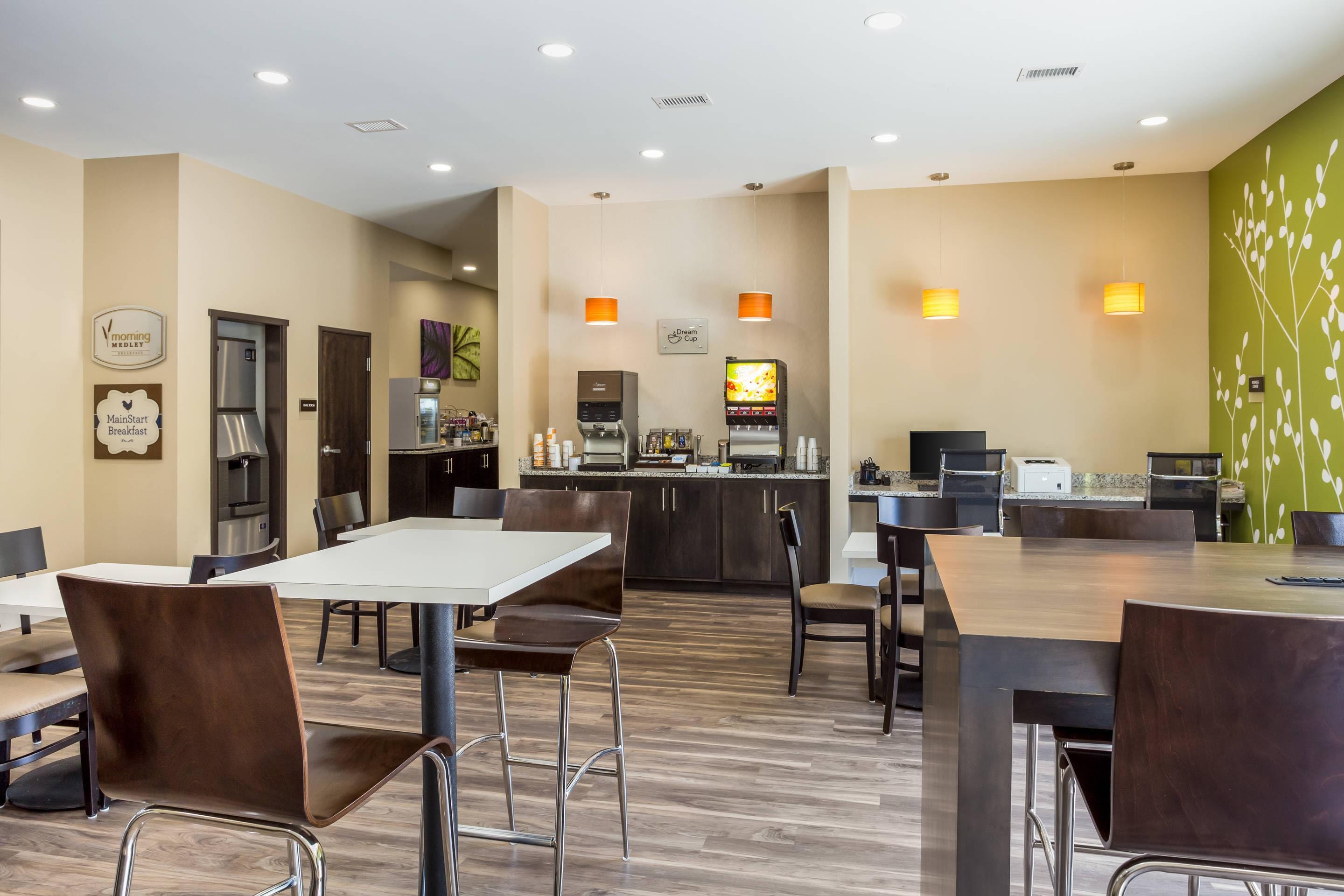 Breakfast area | MainStay Suites Logan Ohio-Hocking Hills