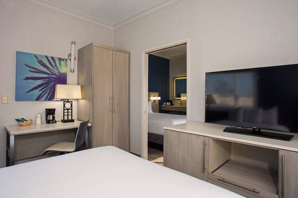 Suite - SureStay Hotel by Best Western Santa Monica - I-10, Exit 2