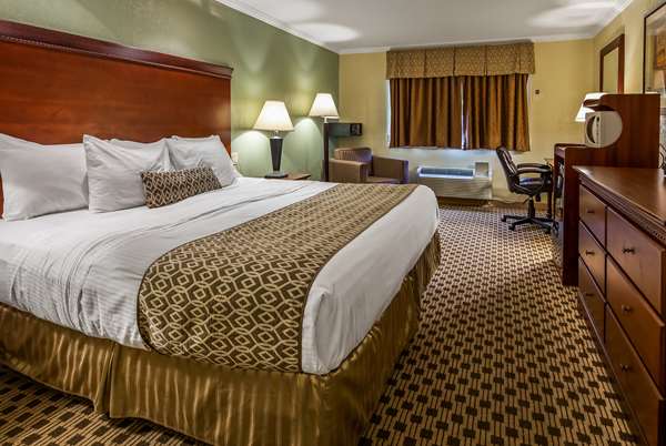  - Baymont Inn & Suites Pompton Plains