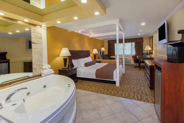 Suite - Baymont Inn & Suites Pompton Plains