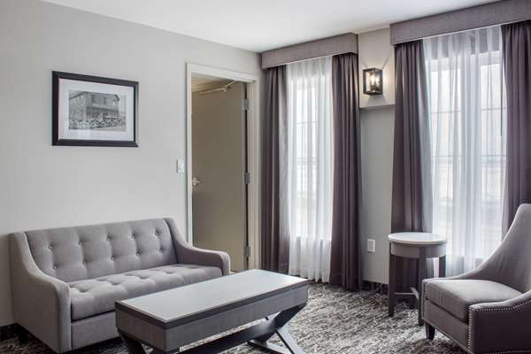  - Chateau Moncton Hotel
