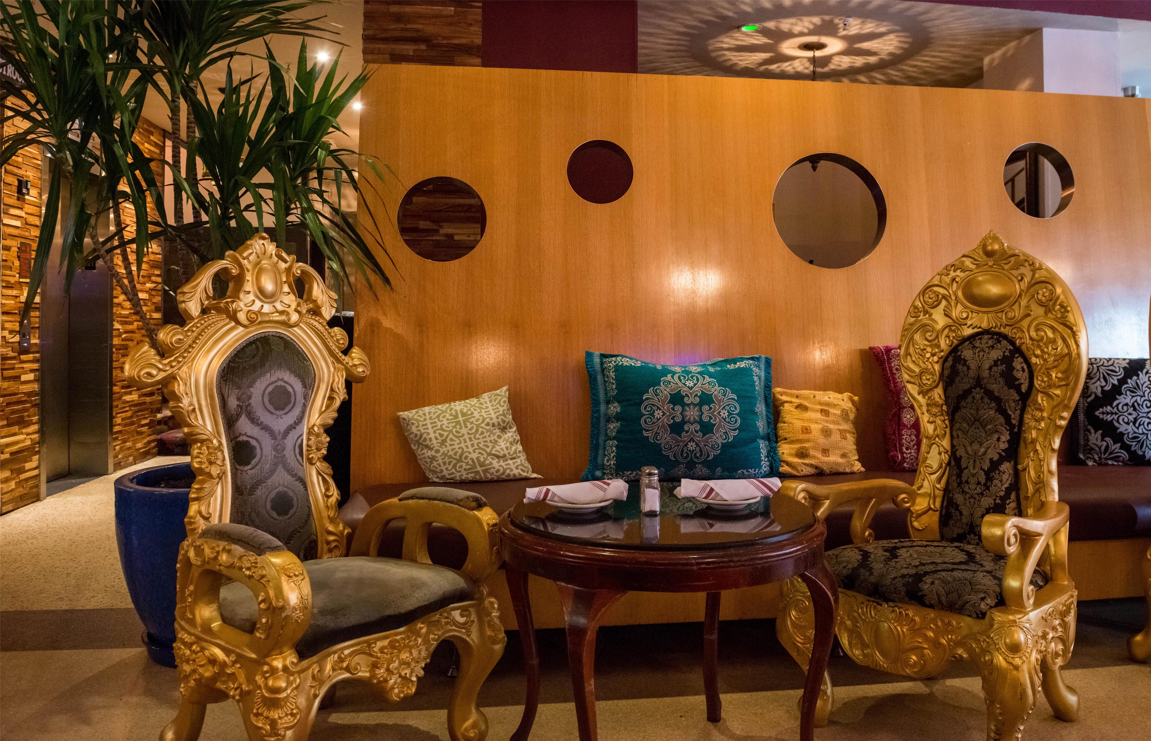 Catalina Hotel Interior