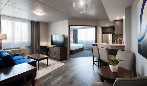 Suite - Imperia Hotel & Suites Boucherville