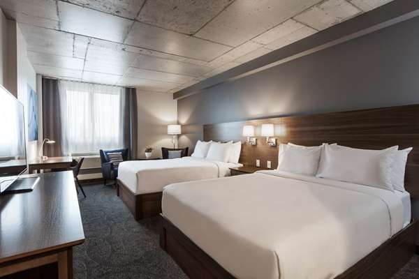  - Imperia Hotel & Suites Boucherville
