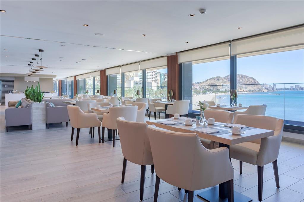 THE LEVEL AT MELIA ALICANTE-guestroom-Guest Room,On-Site.jpg