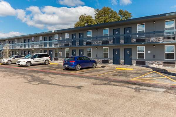 Exterior view - Studio 6 Extended Stay Hotel Temple