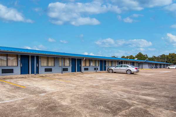 Exterior view - Rodeway Inn Nashville