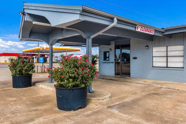 Exterior view - Rodeway Inn Nashville