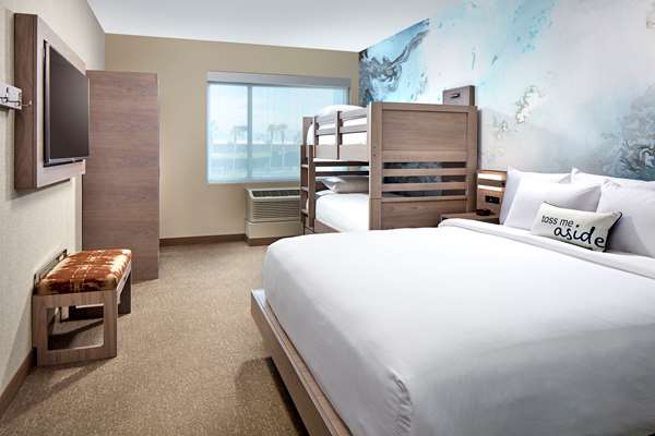Suite - Cambria Hotel Resort Area Anaheim - I-5, Exit 109