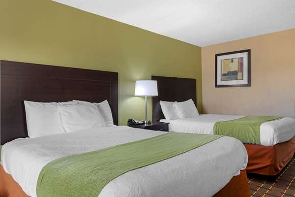  - SureStay Hotel by Best Western Lenoir City - I-75, Exit 81