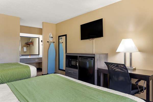  - SureStay Hotel by Best Western Lenoir City - I-75, Exit 81
