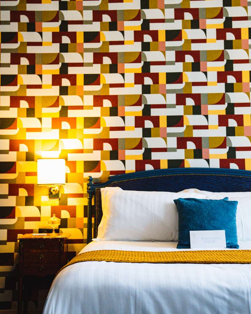 Hotel Carlton Lille-guestroom-Guest Room,On-Site.jpg