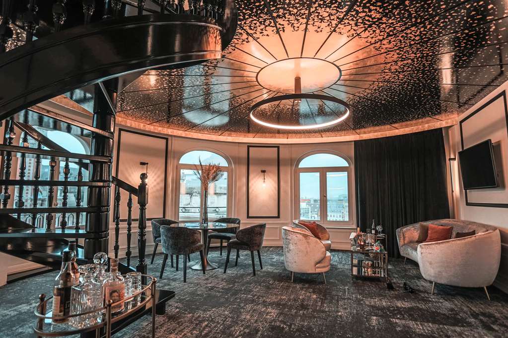 Hotel Carlton Lille-guestroom-Guest Room,Suite,On-Site.jpg