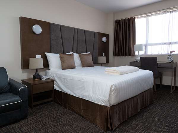 Suite - Hotel Montreal Metropolitan