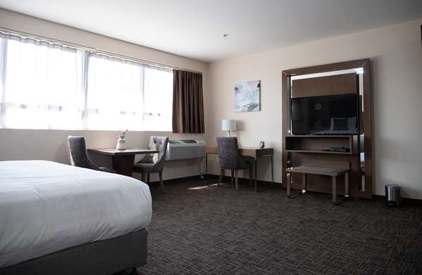 Suite - Hotel Montreal Metropolitan