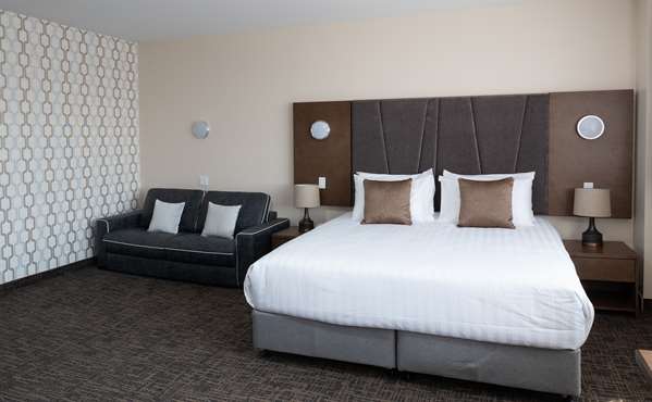 Suite - Hotel Montreal Metropolitan