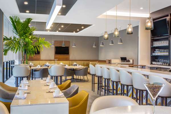 Restaurant - Wyndham Garden Hotel Dania Beach - I-75, Exit 312