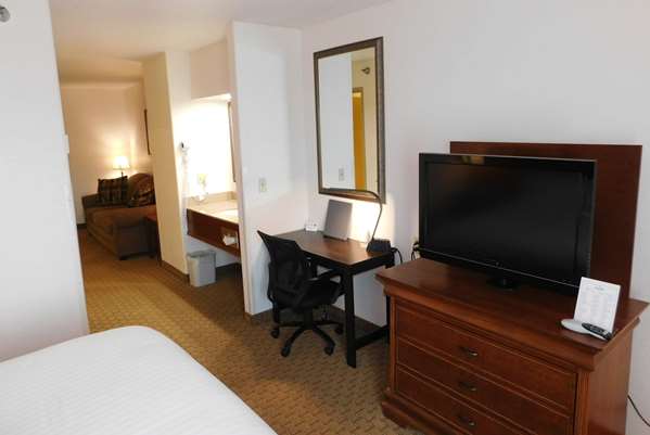 Suite - AmericInn Ogallala - I-80, Exit 126