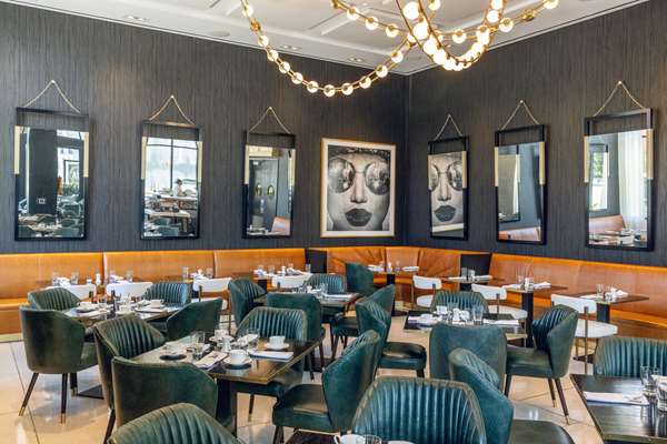 Restaurant - Godfrey Hotel Hollywood