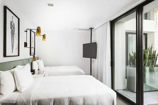  - Godfrey Hotel Hollywood