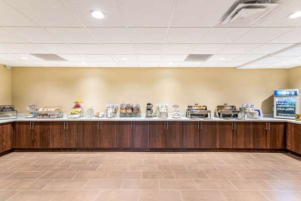 Amenities - Comfort Inn & Suites Hurricane