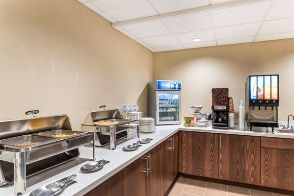 Amenities - Comfort Inn & Suites Hurricane