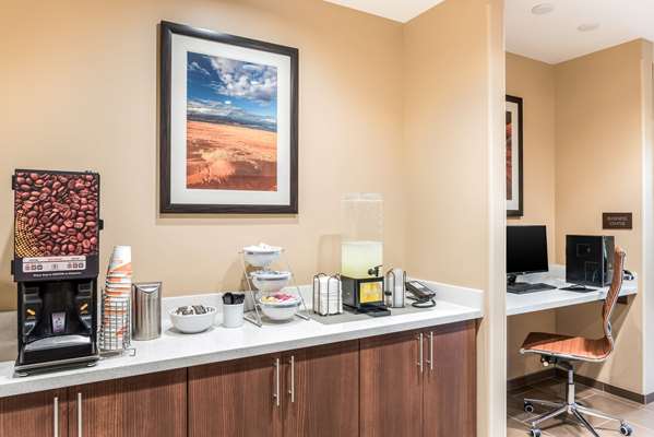 Amenities - Comfort Inn & Suites Hurricane