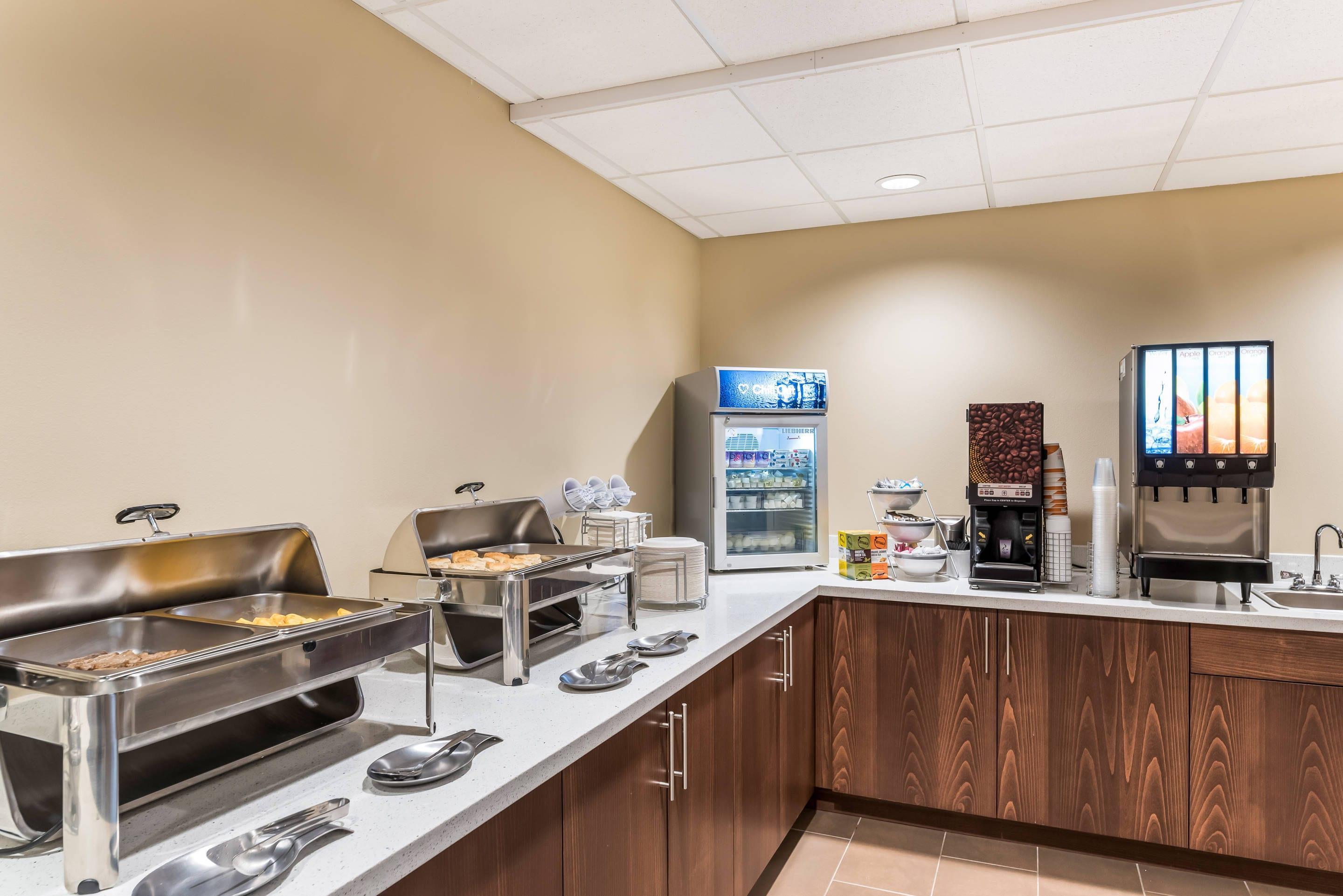Breakfast counter | Comfort Inn & Suites Zion Park Area