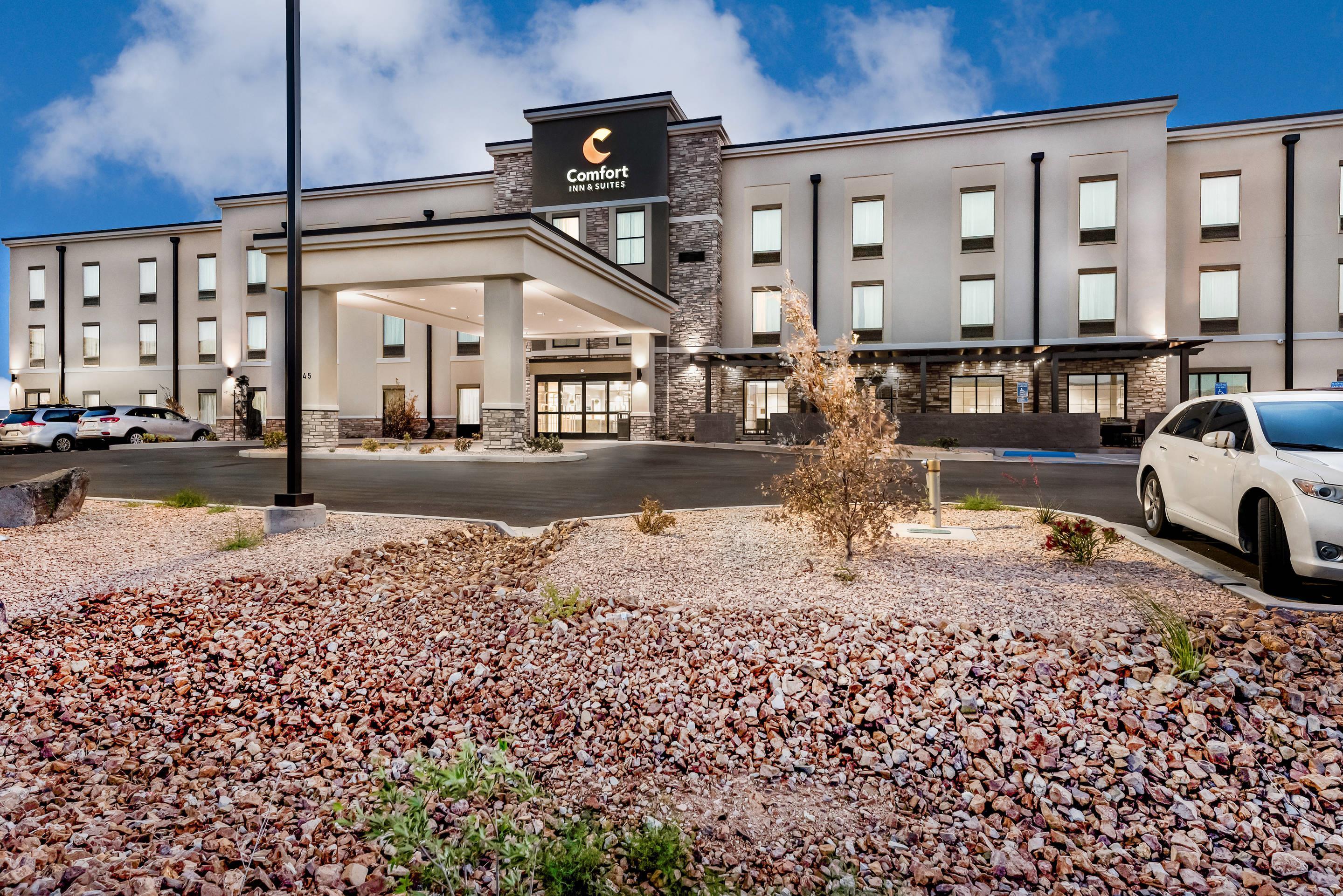 Hotel exterior | Comfort Inn & Suites Zion Park Area
