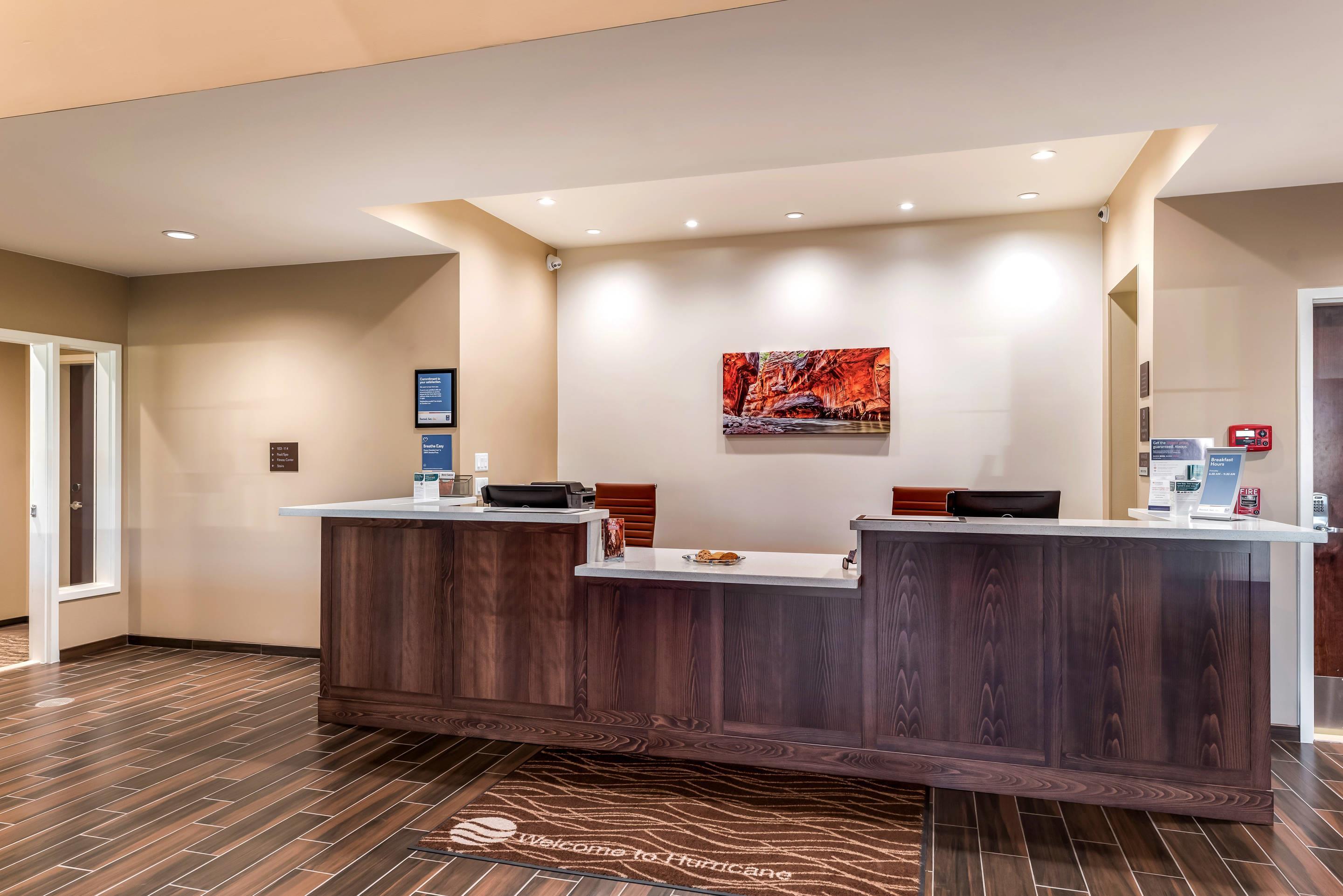 Front desk | Comfort Inn & Suites Zion Park Area