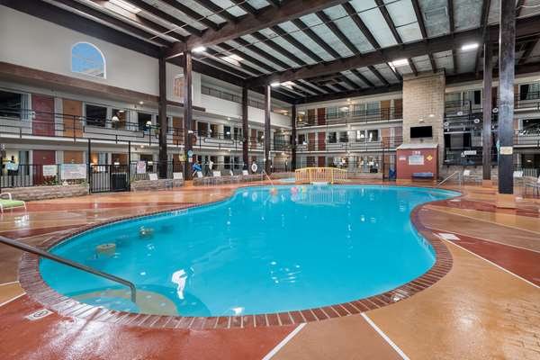Pool - Pearl on the Concho Hotel San Angelo