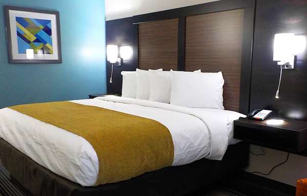  - SureStay Hotel by Best Western Florence - I-71 & I-75, Exit 180