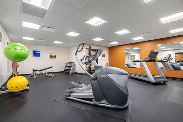 Fitness/ Exercise Room - Comfort Inn & Suites Ames