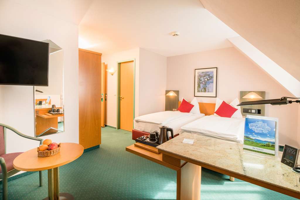 PLAZA INN Blankenburg Ditzingen, Sure Hotel Collection-guestroom-Guest Room,Suite,On-Site.jpg