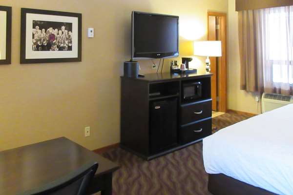  - Quality Inn & Suites Detroit Lakes
