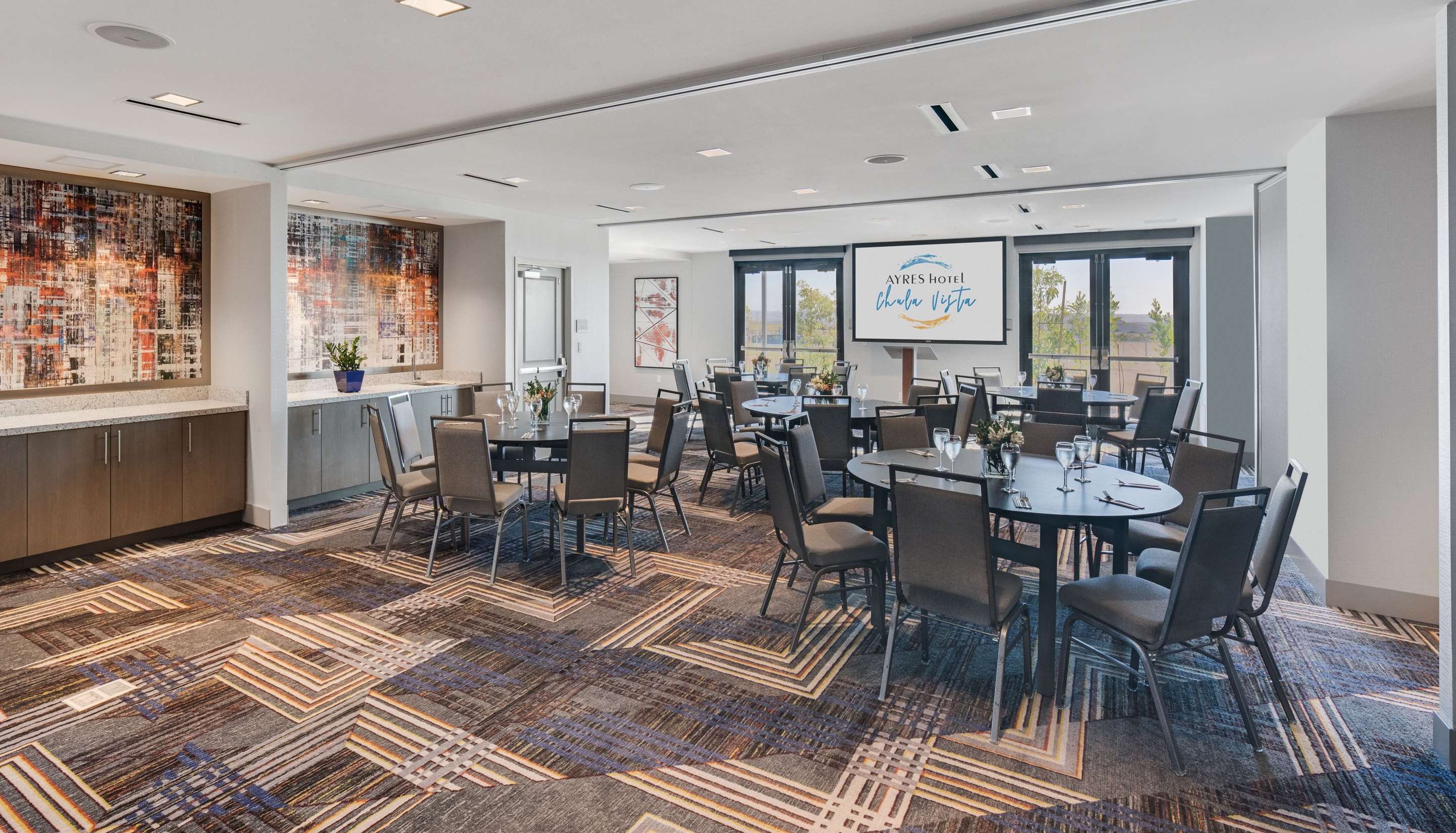 Meeting Room – Rounds