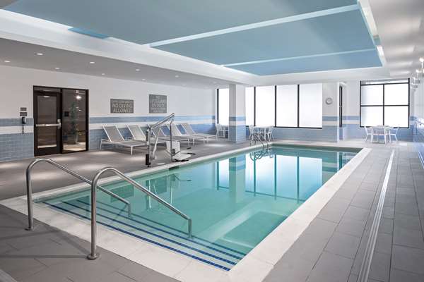 Pool - Hyatt Place Hotel Towne Centre Mount Pleasant